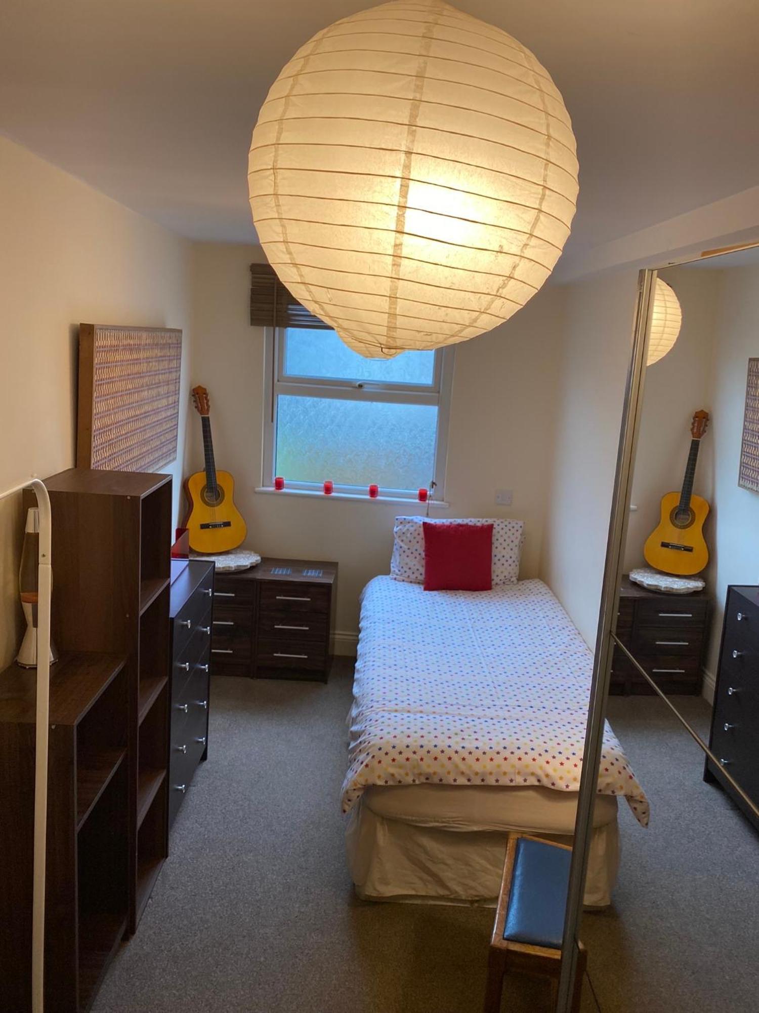 35 Mins To Central London. 3 Bedrooms. 2 Bathrooms With Garden Extérieur photo